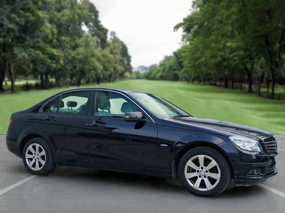 Mercedes-Benz C-Class 220 BlueEfficiency