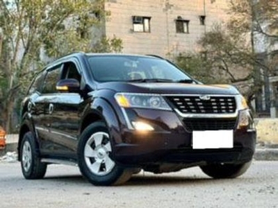 2018 Mahindra XUV500 W7