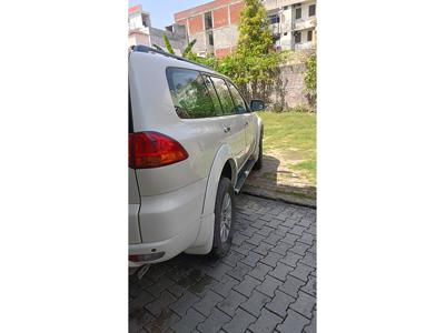 Mitsubishi Pajero Sport 2.5 MT