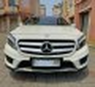 2014 Mercedes-Benz GLA 200 Gasoline Putih -