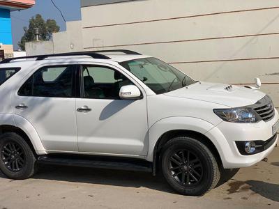 Toyota Fortuner 3.0 4x4 AT