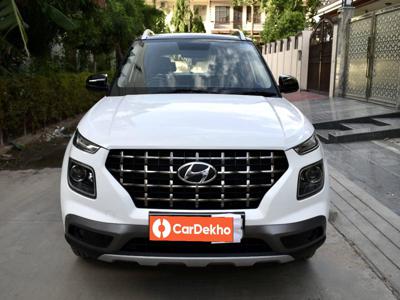 Hyundai Venue 2019-2022 SX Dual Tone Diesel BSIV