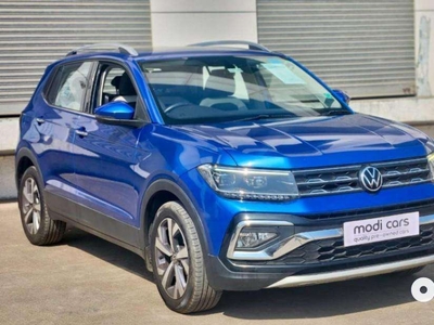 Volkswagen Taigun 1.0 TSI Topline AT, 2023, Petrol