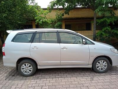 Used 2013 Toyota Innova [2015-2016] 2.5 VX BS IV 8 STR for sale at Rs. 6,50,000 in Bhilai