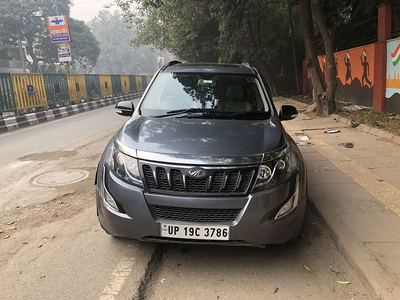 Mahindra XUV500 W10 AWD