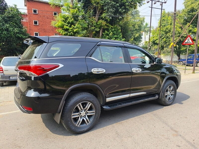 Used 2018 Toyota Fortuner [2016-2021] 2.8 4x2 MT [2016-2020] for sale at Rs. 33,75,000 in Lucknow