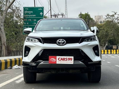 Toyota Fortuner Legender 4X2 AT 2.8 Legender