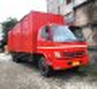 2020 Mitsubishi Fuso Trucks Merah -