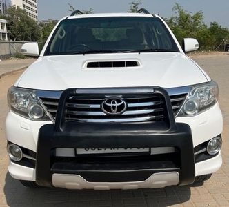 2016 Toyota Fortuner 4x2 AT