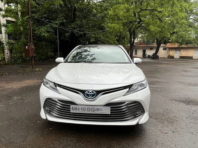 Used 2019 Toyota Camry [2019-2022] Hybrid [2019-2020] for sale at Rs. 35,00,000 in Kolhapu