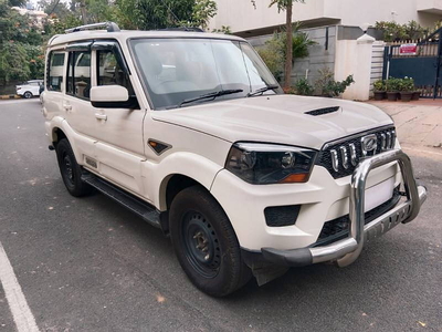 Used 2015 Mahindra Scorpio [2014-2017] S6 Plus for sale at Rs. 10,00,000 in Bangalo