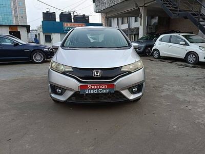 Used 2016 Honda Jazz [2015-2018] V AT Petrol for sale at Rs. 6,00,000 in Mumbai