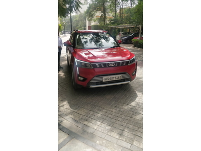 Mahindra XUV300 1.5 W8 [2019-2020]