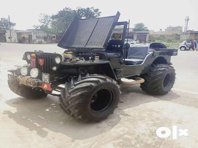 Willy jeep, Modified by bombay jeeps ambala , open jeep, Mahindra Jeep