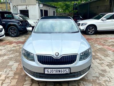 Used 2016 Skoda Octavia [2017-2021] 2.0 TDI CR Style Plus AT [2017] for sale at Rs. 11,90,000 in Ahmedab