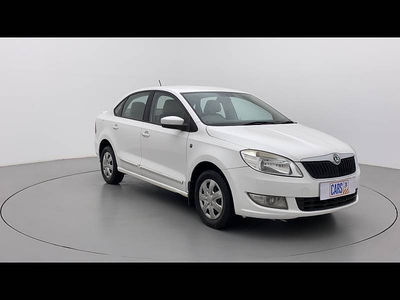 Skoda Rapid Ambition 1.6 MPI MT Plus