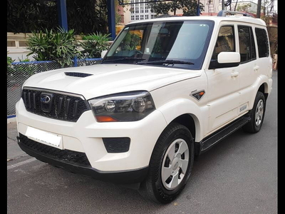 Mahindra Scorpio S6