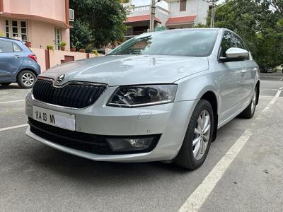 Skoda Octavia Elegance 1.8 TSI AT