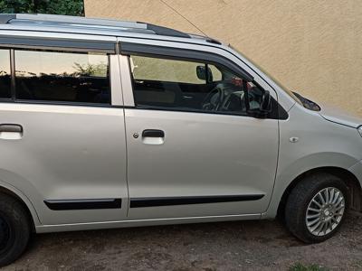 Used 2017 Maruti Suzuki Wagon R 1.0 [2014-2019] LXI CNG for sale at Rs. 3,80,000 in Bhopal
