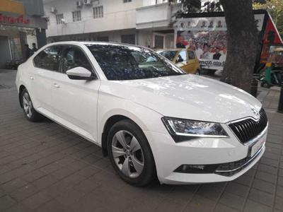 Used 2017 Skoda Superb [2016-2020] Style TDI AT for sale at Rs. 24,00,000 in Bangalo