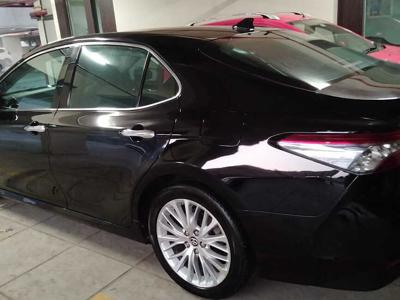 Used 2020 Toyota Camry [2019-2022] Hybrid [2019-2020] for sale at Rs. 27,99,000 in Vado