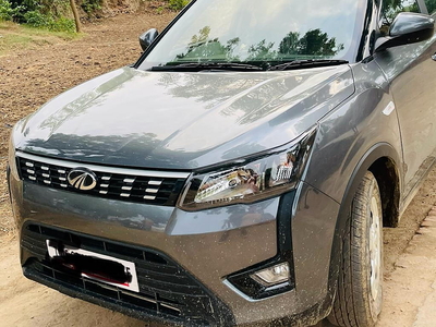 Mahindra XUV300 W6 1.2 Petrol [2019]