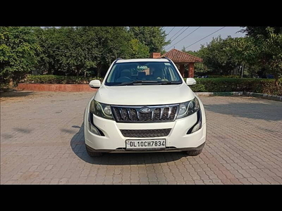 Mahindra XUV500 W10 AT