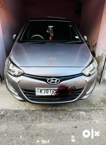 Hyundai i20 2014 Diesel Well Maintained less Driven