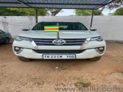 Toyota Fortuner 2.8 4x4 AT - 2017