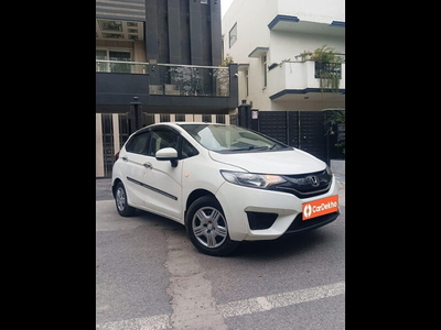 Used 2015 Honda Jazz [2015-2018] SV Petrol for sale at Rs. 3,30,013 in Delhi
