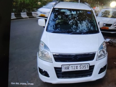 Used Maruti Suzuki Wagon R 2014 111630 kms in New Delhi