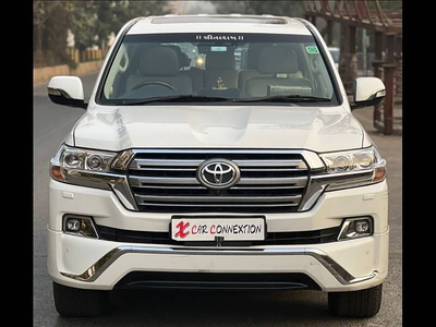 Used 2016 Toyota Land Cruiser [2011-2015] LC 200 VX for sale at Rs. 1,09,00,000 in Mumbai