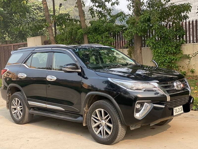 Used 2019 Toyota Fortuner [2016-2021] 2.8 4x4 AT [2016-2020] for sale at Rs. 35,00,000 in Delhi