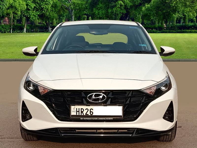 Used 2023 Hyundai i20 [2020-2023] Sportz 1.2 IVT [2020-2023] for sale at Rs. 11,50,000 in Delhi