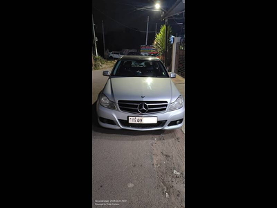 Mercedes-Benz C-Class 220 BlueEfficiency