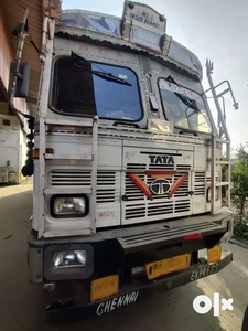 Ashok Leyland 2818_More Avai Tata 2518_A.L 2516