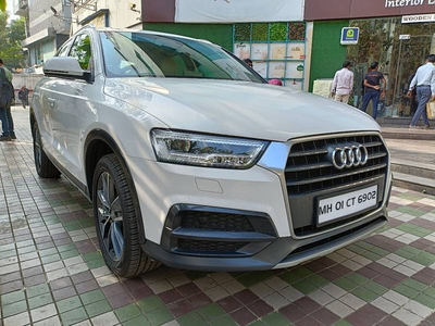 Audi Q3 35 TDI quattro Premium Plus