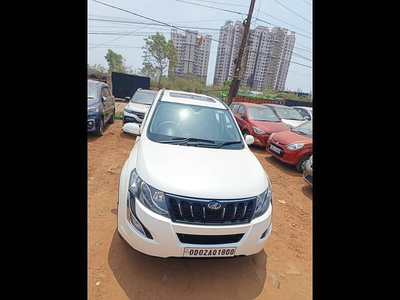 Mahindra XUV500 W10 AWD AT