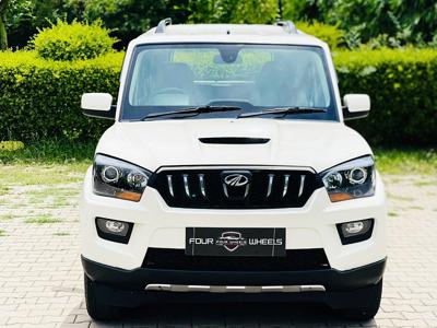 Mahindra Scorpio S10 4WD