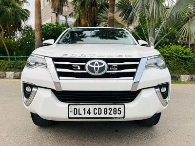 Toyota Fortuner 2.8 4x2 AT [2016-2020]