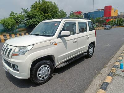 Used 2015 Mahindra TUV300 [2015-2019] T6 Plus for sale at Rs. 4,25,000 in Delhi