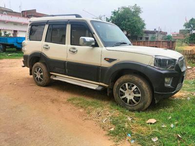 Used 2017 Mahindra Scorpio [2014-2017] S2 for sale at Rs. 9,00,000 in A