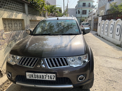 Used 2013 Mitsubishi Pajero Sport 2.5 MT for sale at Rs. 9,30,767 in Roork