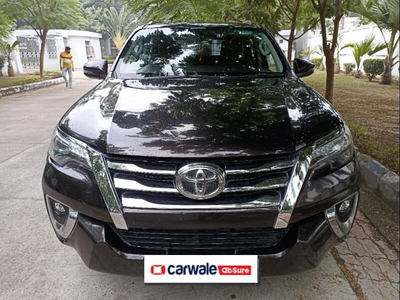 Used 2018 Toyota Fortuner [2016-2021] 2.8 4x4 MT [2016-2020] for sale at Rs. 27,50,000 in Lucknow
