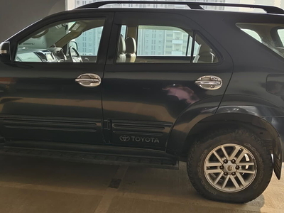 Used 2013 Toyota Fortuner [2012-2016] 3.0 4x2 MT for sale at Rs. 13,67,000 in Mumbai
