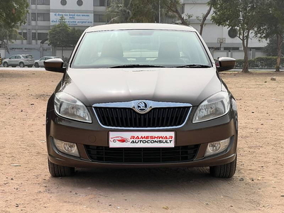 Used 2014 Skoda Rapid [2014-2015] 1.5 TDI CR Ambition AT for sale at Rs. 5,50,000 in Ahmedab