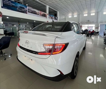 Buy New Hyundai Aura cng Tour car in minimum downpayment today