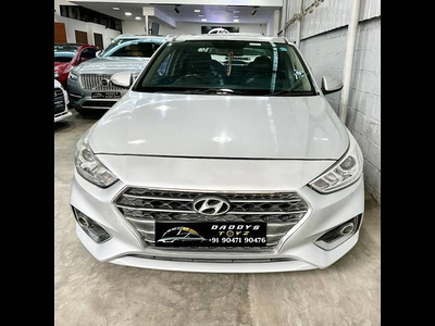 Hyundai Verna SX 1.6 CRDi