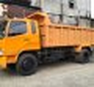 2022 Mitsubishi Fuso Trucks Orange -