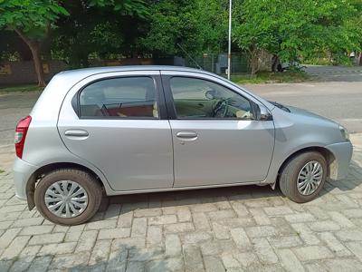 Used 2017 Toyota Etios Liva V for sale at Rs. 4,25,000 in Lucknow